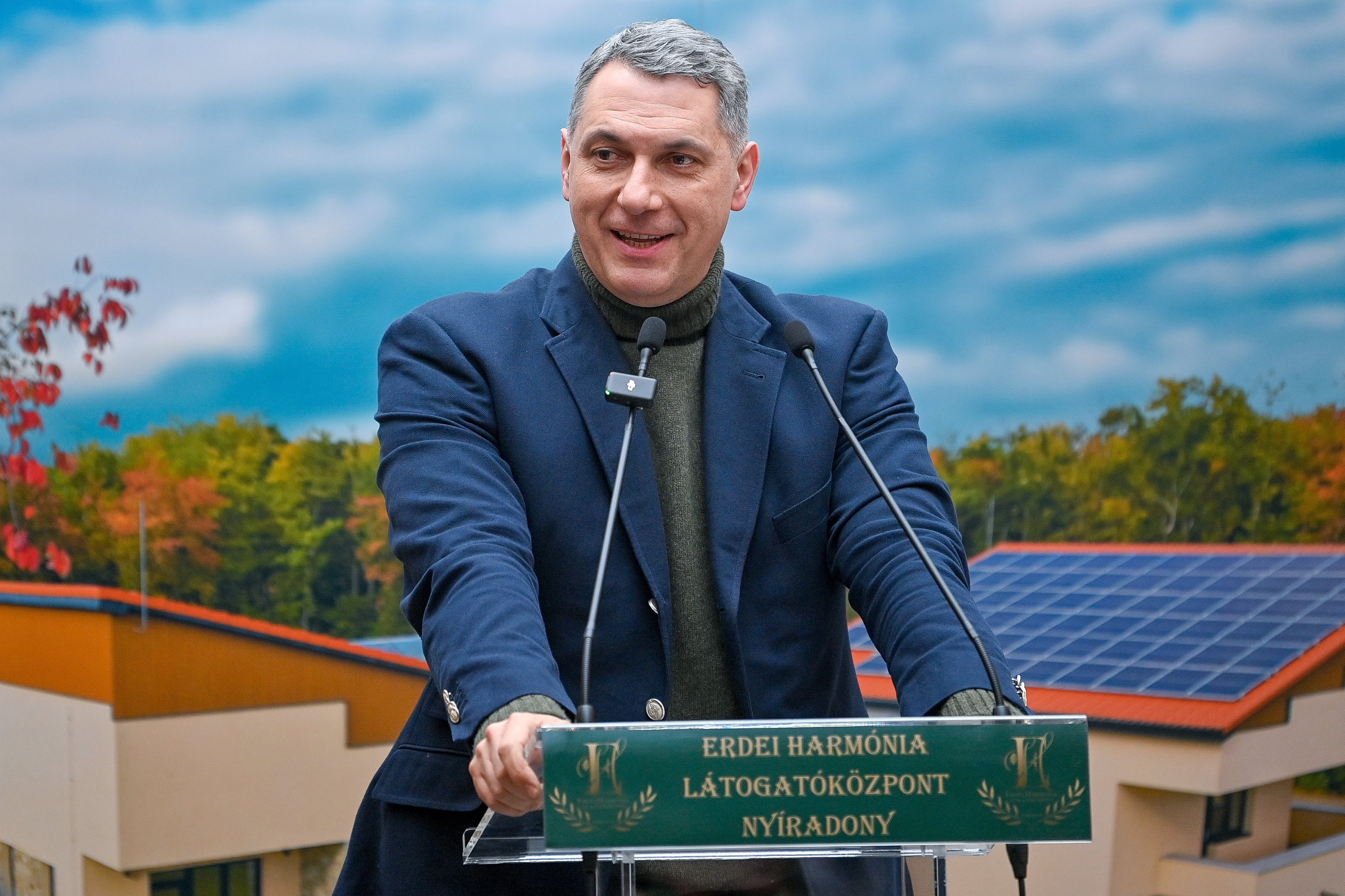 Lázár János bejelentette: Magyarország fegyvergyártásba kezd