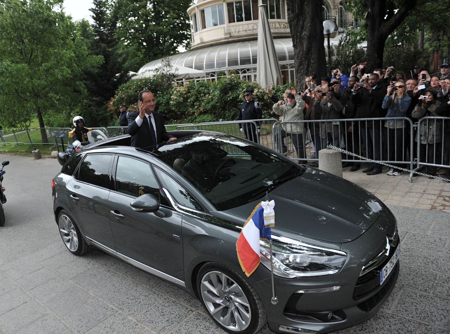 Rządowy citroen DS5 hybrid