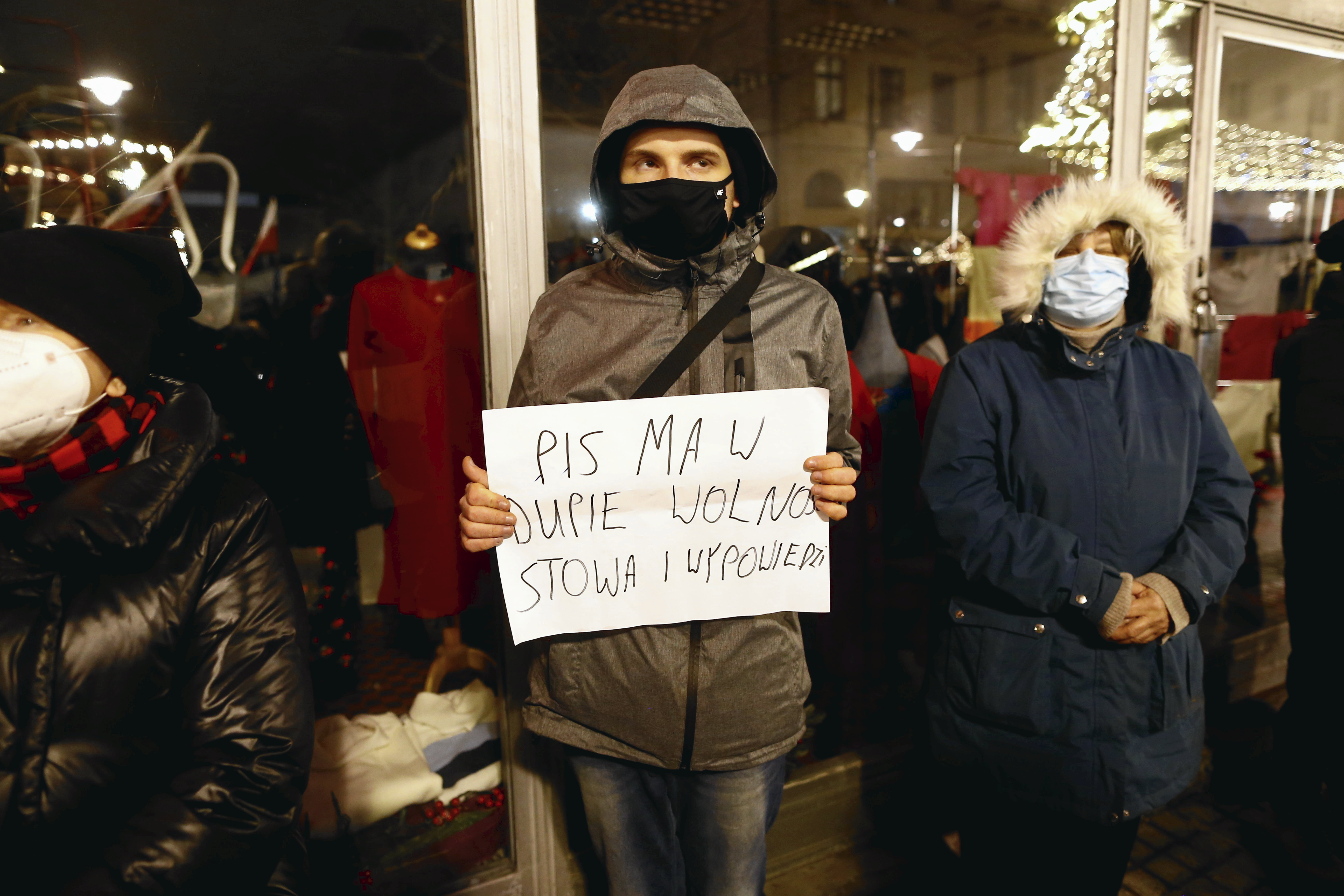 Protest w obronie wolnych mediów. 