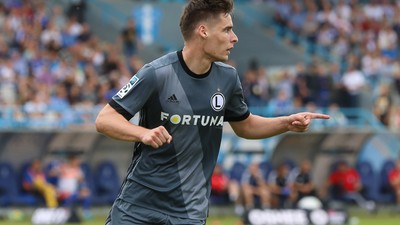 Jarosław Niezgoda: Carlitos, Kante? Oni trenują, a ja jem obiad...