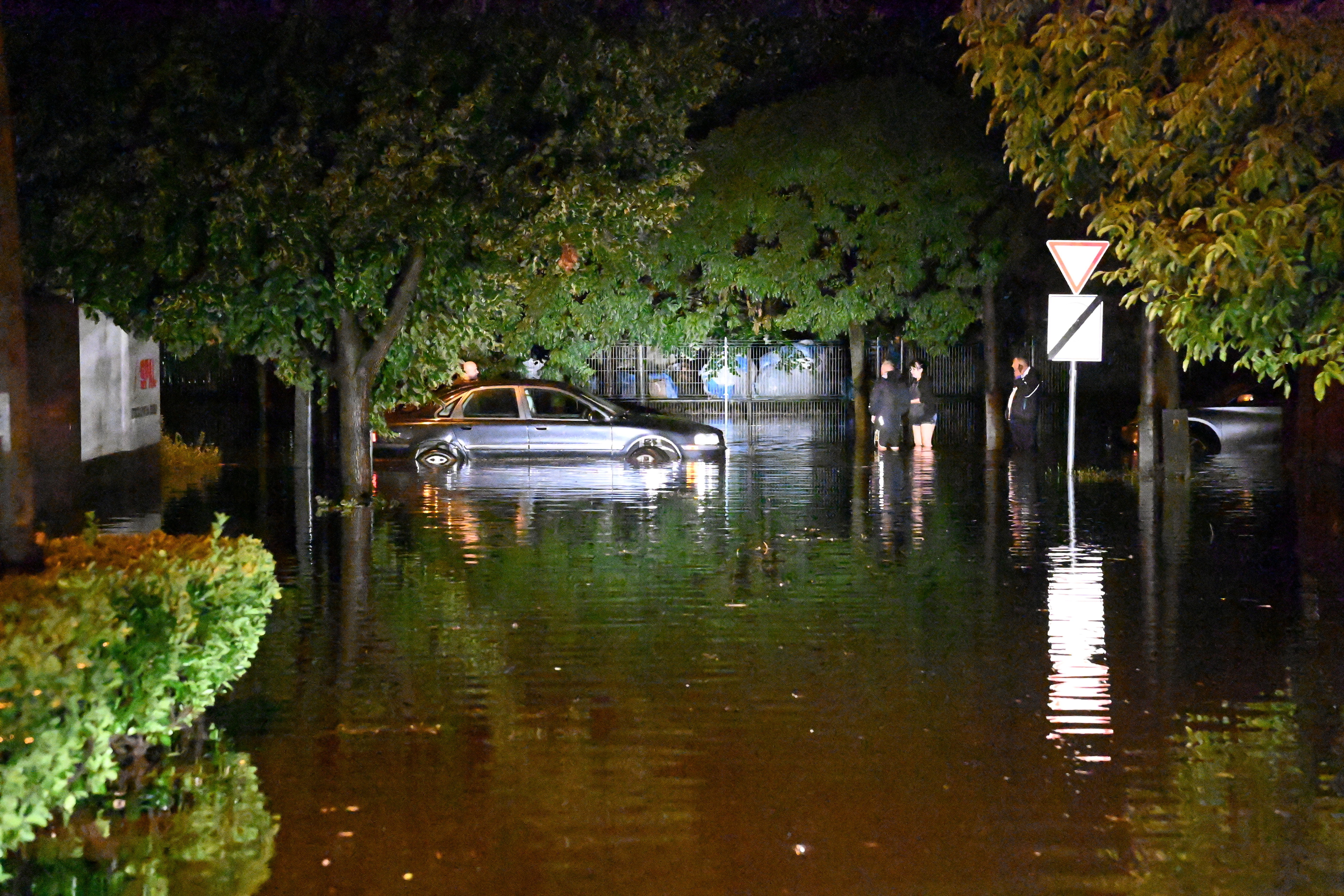 Viharkárok: így söpört végig az országon az ítéletidő, több ezer helyszínre vonultak ki a tűzoltók