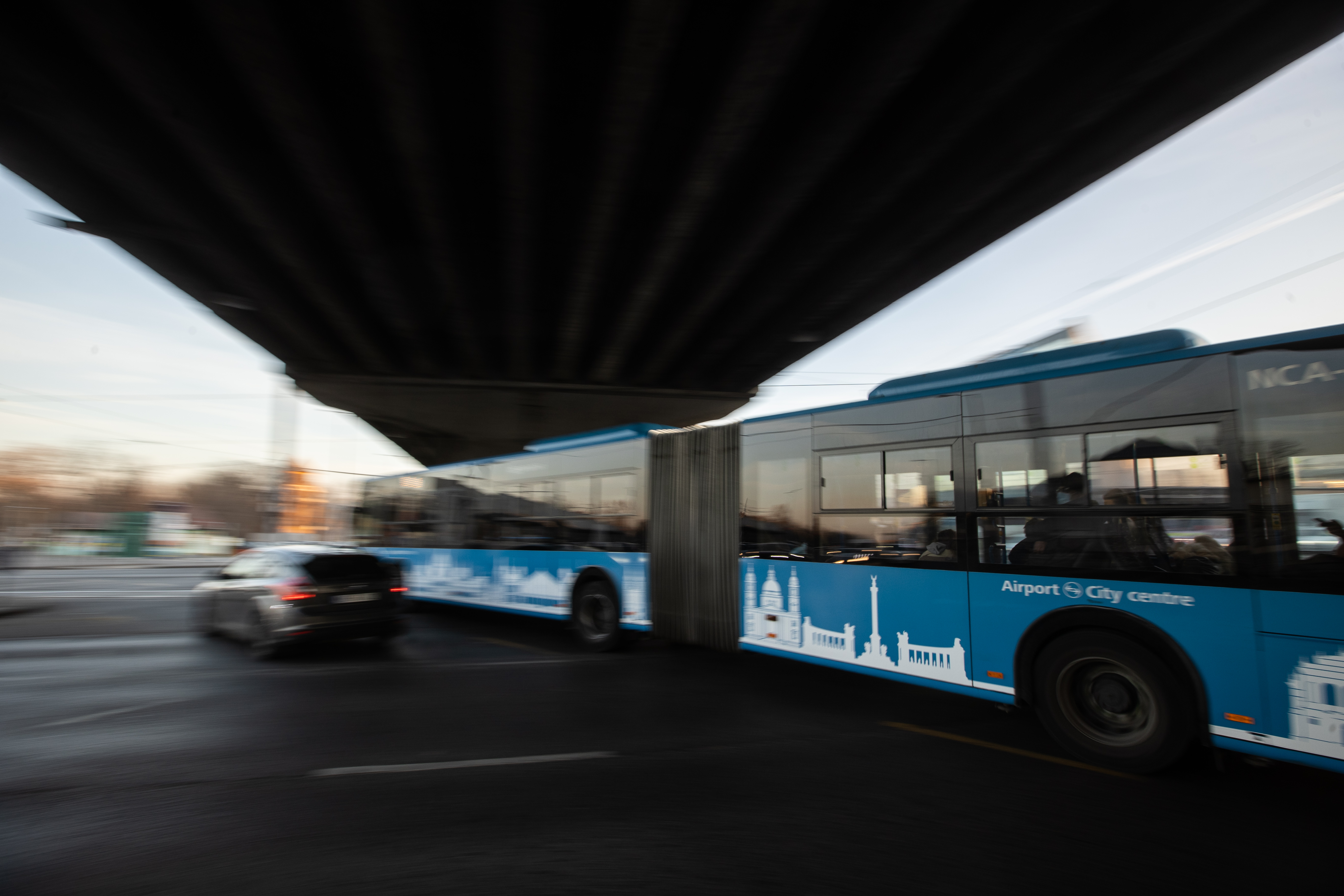 Baleset a II. kerületben: teljesen megbolondul a tömegközlekedés Budapesten!