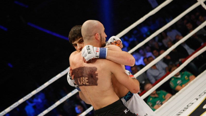 Artur Sowiński (L) i Anzor Ażijew (P)