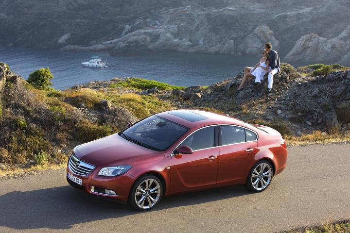 Opel wraca do gry a jego najnowsze cacko uderzy w Forda Mondeo, VW Passata i spółkę