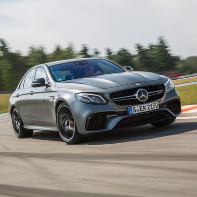 Mercedes-AMG E 63 S 4Matic+ - sportowiec o niewiarygodnych talentach