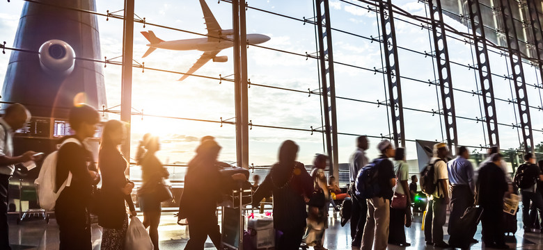 UE: brak personelu na lotnisku może zwolnić linie lotnicze od odszkodowania