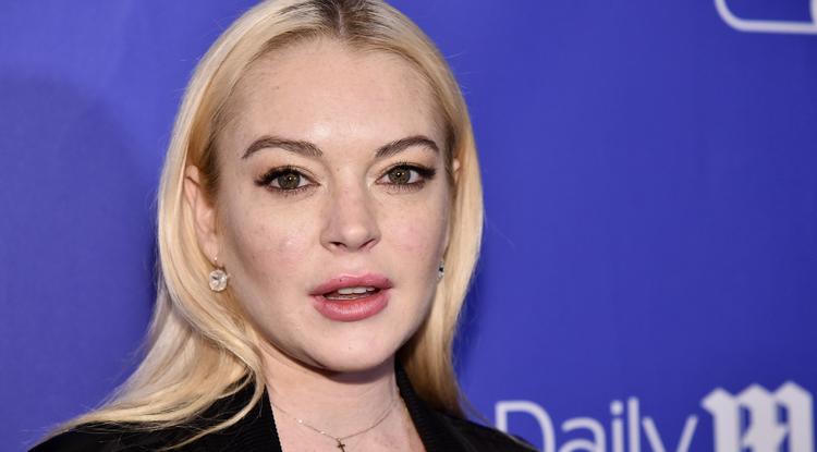 Brutálisan szürreális, ahogy Lindsay Lohan Disney-hercegnőként "szexizik" - FOTÓK