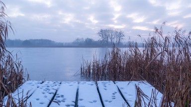 Pływali w nocy kajakiem po jeziorze. Nie żyje mężczyzna