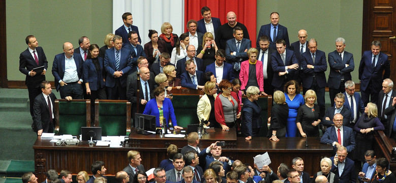 Szef klubu PO: to z PiS prezydent powinien spotkać się najpierw; PiS: to szukanie dziury w całym