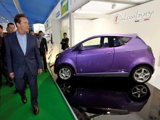 Arnold schwarzenegger na geneva motor