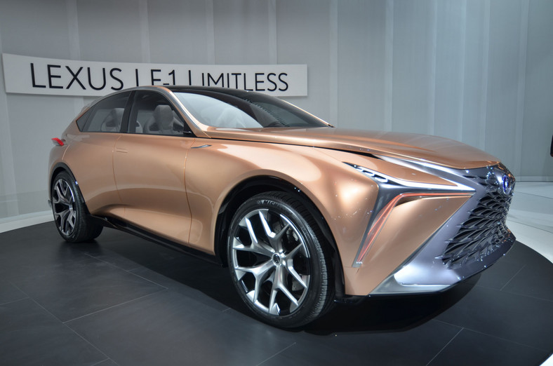 Lexus LF-1 Limitless - flagowy SUV Lexusa