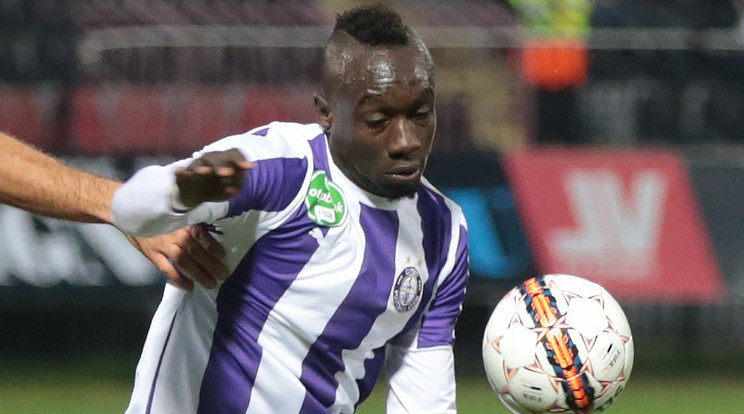 Mbaye Diagne (jobbra) zsinórban negyedik meccsén szerzett gólt, az Újpest sorozatban
négyszer győzött/ Fotó: Gy. Balázs Béla