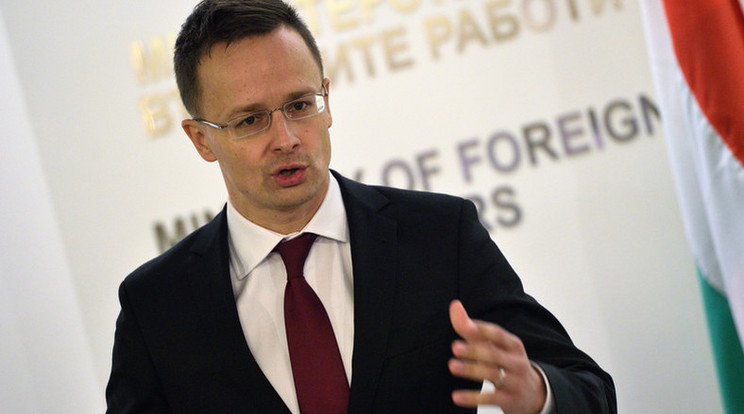 Szijjártó Péter szerint Magyarország megszeretné oldani az ukránokkal fennálló konfliktus /Fotó: MTI