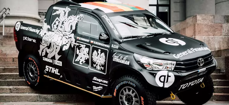 Toyota Hilux Black Hawk V litewsko-polskiego teamu Pitlane przygotowana na Rajd Dakar