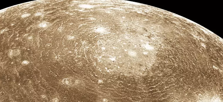 Zaskakujące odkrycie na księżycu Jowisza. Naukowcy są w kropce