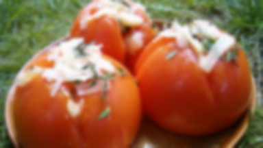 Pomidory grill’owane z tymiankiem i parmezanem