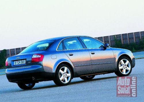 Audi A4 2.0, BMW 320i, Mercedes C 180 Avantgarde, Volvo S60 2.4 - Czterokołowy król
