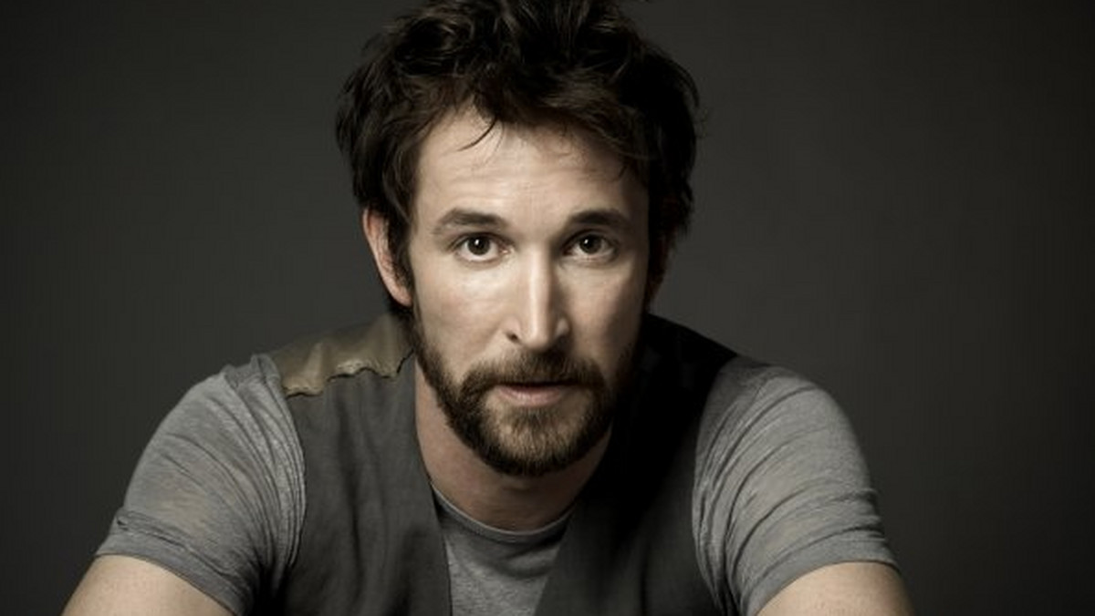 Sześć lat temu Noah Wyle odszedł z serialu "Ostry dyżur", a teraz powraca w najnowszej produkcji science-fiction Stevena Spielberga pt. "Falling Skies".