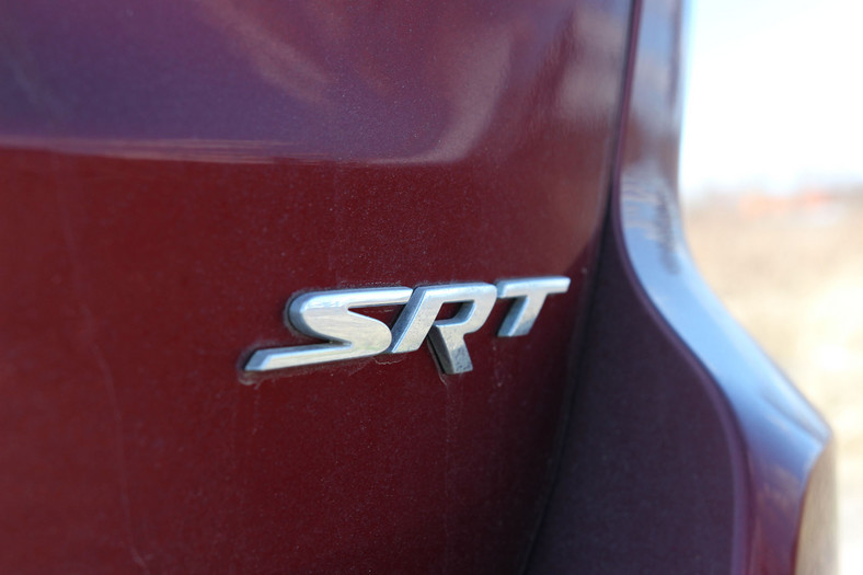 Jeep Grand Cherokee SRT – SUV jakich mało