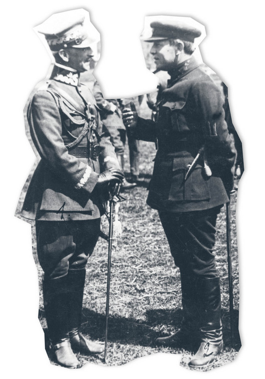 Generał Antoni Listowski (z lewej), jeden z czołowych dowódców wojny polsko-bolszewickiej, podczas rozmowy z atamanem Semenem Petlurą. Kwiecień 1920 r.