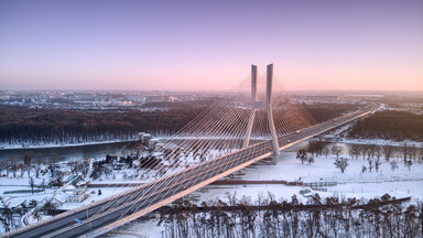 Czy rozpoznasz polskie miasta w zimowej scenerii? Łatwo nie będzie [QUIZ]