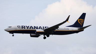 Tragedia na pokładzie Ryanaira. Niczego nieświadoma żona 34-latka siedziała z tyłu