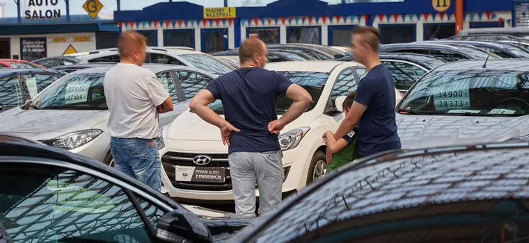 Samochody używane staniały. To pierwszy raz od pięciu miesięcy  