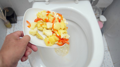 Polacy traktują toalety jak wysypiska śmieci. Niewiarygodne, co tam wrzucają