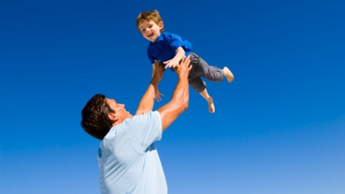 Relacje ojciec-dziecko i ich wpływ na rozwój malucha