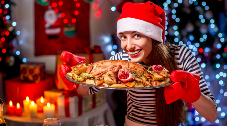 Karácsonykor a többség ügyel arra, hogy a legfinomabb ételek a legszebb tálalásban kerüljenek az ünnepi asztalra /Fotó: Shutterstock