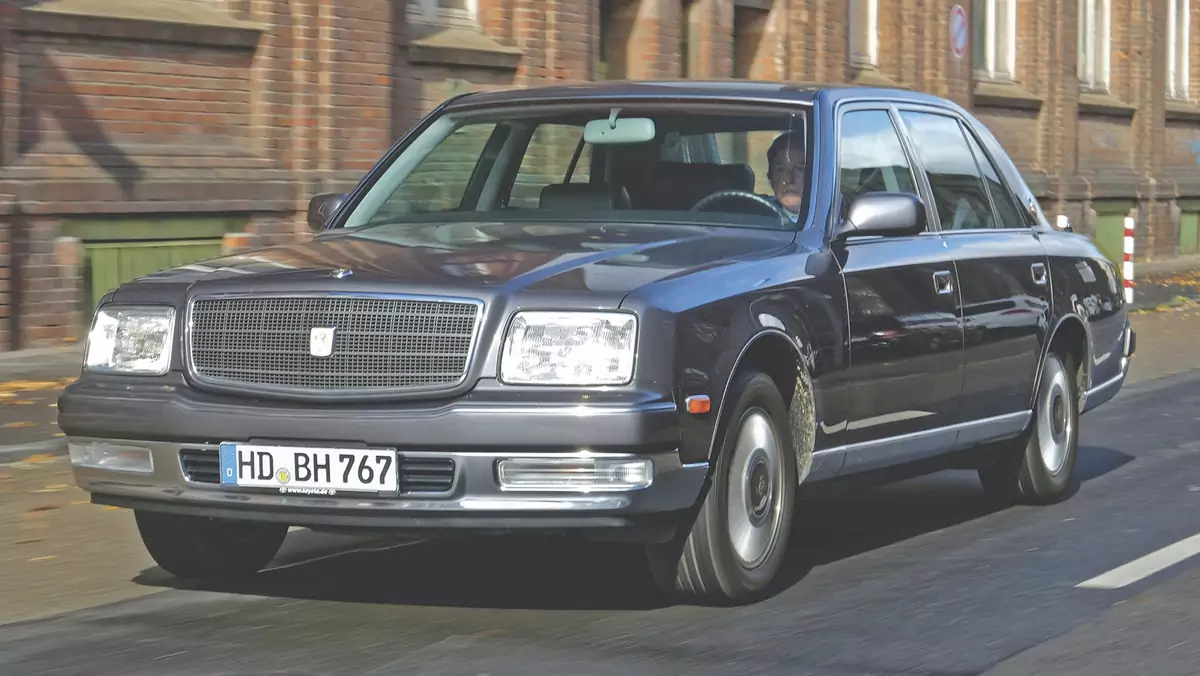 Toyota Century II - drzwi do władzy