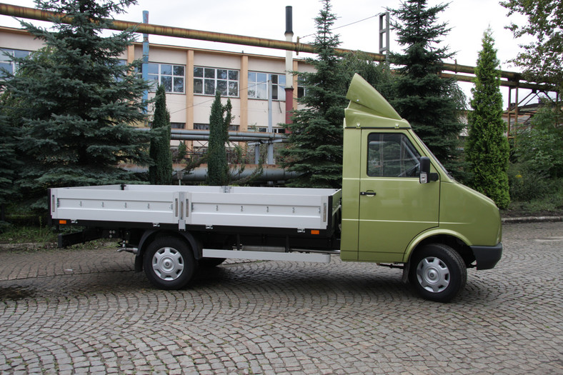 Pasagon truck widok z boku (2). fot. materiały prasowe producenta DZT Tymińscy