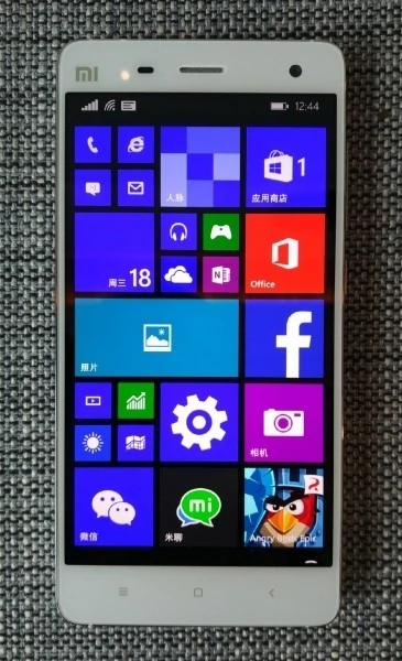 Xiaomi Mi4. Użytkownicy tego smartfonu z Androidem niedługo wypróbują Windows 10