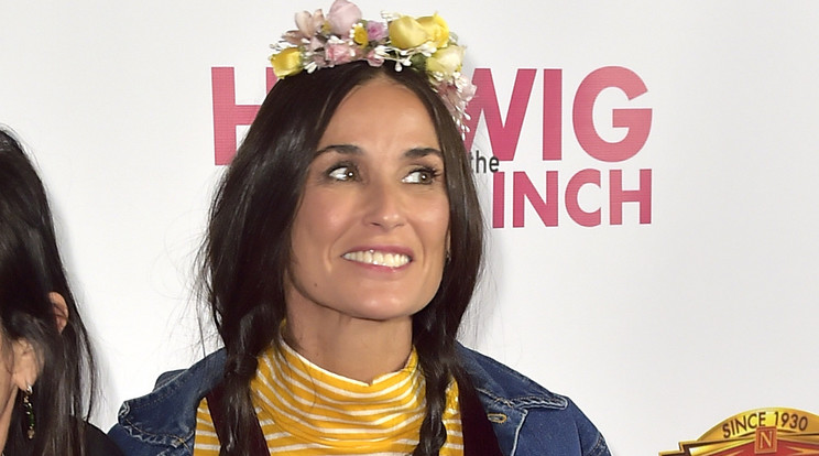 Demi Moore öltözködésével is fiatalosabb szeretne lenni / Fotó: Northfoto