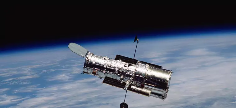 Kosmiczny Teleskop Hubble'a uchwycił rozbitą kometę wewnątrz Układu Słonecznego