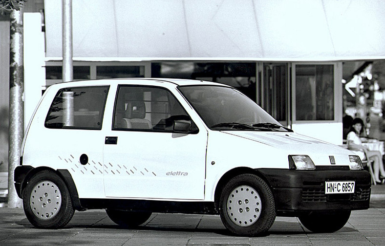 Fiat 500: powrót do przeszłości (fotogaleria)