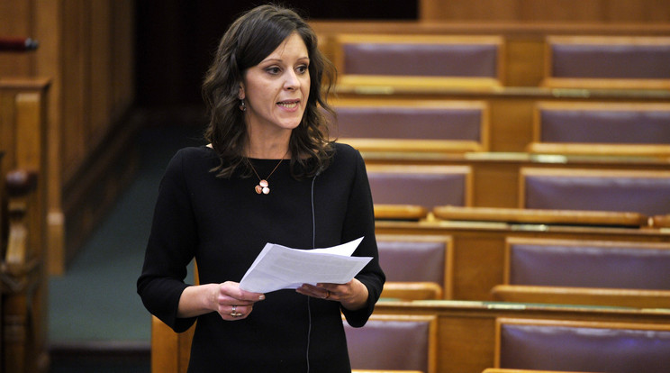 Igencsak kevés a képviselőnők száma a Parlamentben /Fotó: MTI -Kovács Attila
