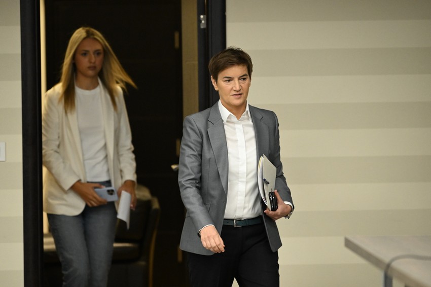 Ana Brnabić, konferencija za novinare, SNS