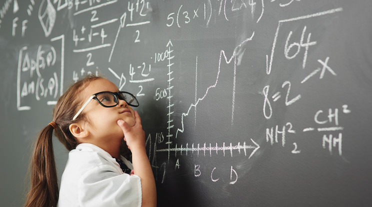 Sokan utálják az iskolában a matekot, mert bonyolult, de nem is gondolnánk mennyi előnye lehet / Fotó: Shutterstock