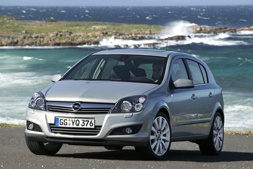 Opel Astra III - Delikatny makijaż