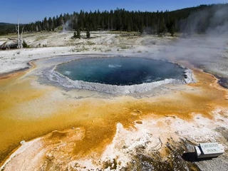 Park Yellowstone rocznie przyciąga ponad 3 mln turystów