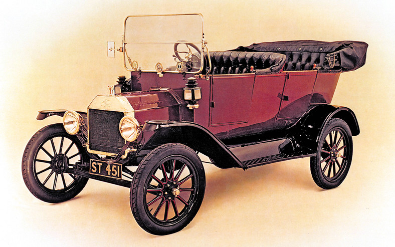 Ford Model T Tourer z 1912 roku