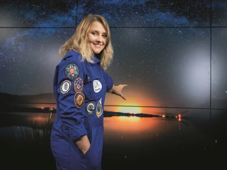 Agnieszka Elwertowska (28 lat) uważa, że płeć może jej pomóc w staraniach o zostanie astronautką, ponieważ agencjom kosmicznym brakuje danych na temat funkcjonowania kobiecego organizmu w warunkach pozaziemskich..