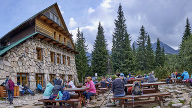 Schroniska w Tatrach wstrzymują noclegi
