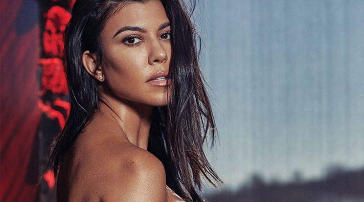 Kourtney Kardashian visszatérő vendége a meztelen instás gyűjteményeknek/ Fotó: Northfoto