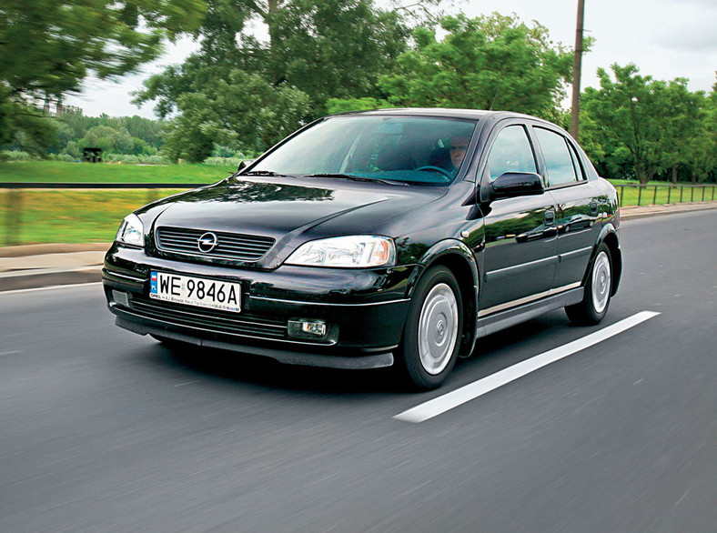 Opel Astra II - lata produkcji 1998-2009, cena od 3500 zł