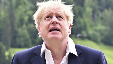 Boris Johnson opowiadał, że chce być "królem świata". Jego początek był obiecujący, teraz premier rezygnuje
