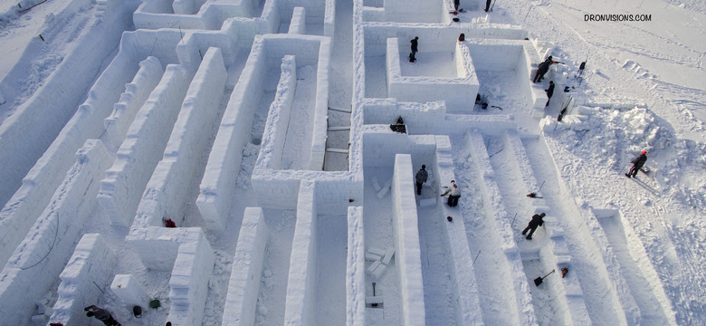 Górale budują największy na świecie śnieżny labirynt