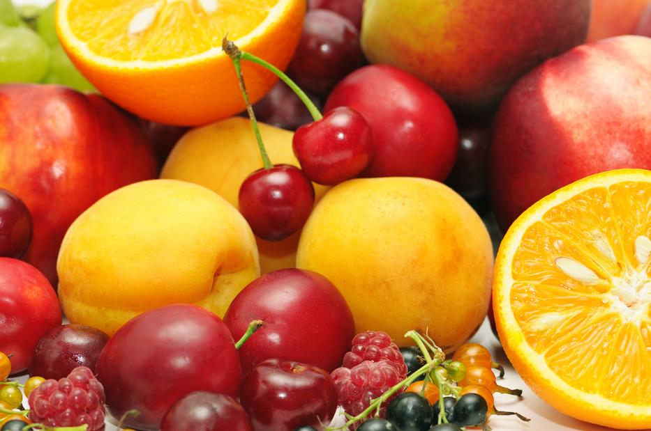 Fogyasztó gyümölcs - gyümölcsfogyasztás / fotó: Thinkstock
