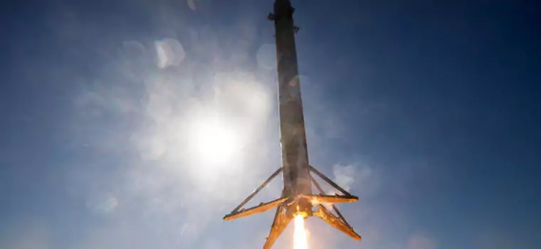 SpaceX publikuje wideo z lądowania Falcon9 w 360 stopniach (wideo)